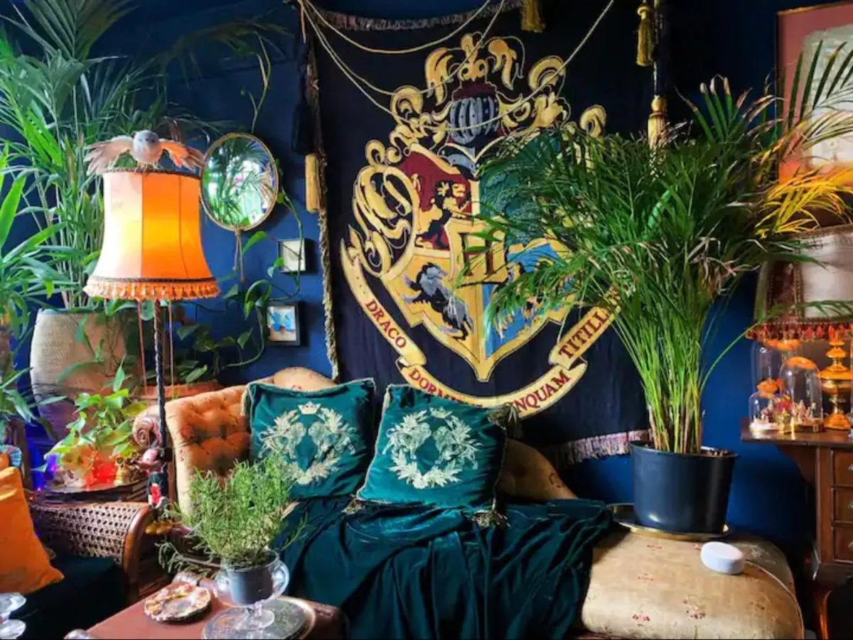 Image 3 of Magical Wizardry Flat in Central London