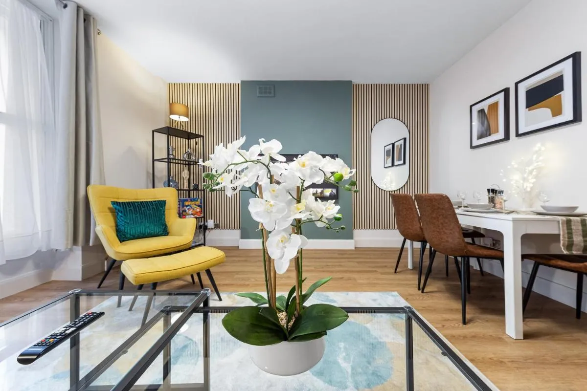 Image 4 of Maida Vale, Central Modern Apt, Sleeps 4, London.