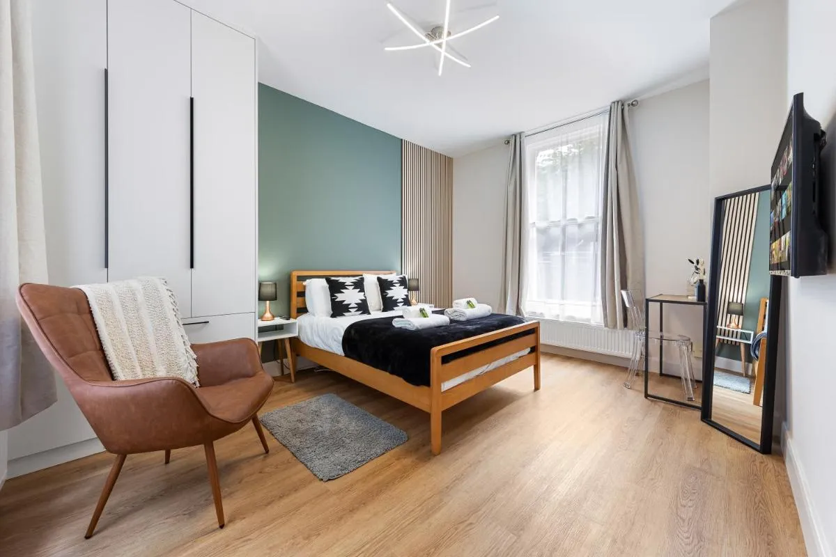 Image 5 of Maida Vale, Central Modern Apt, Sleeps 4, London.