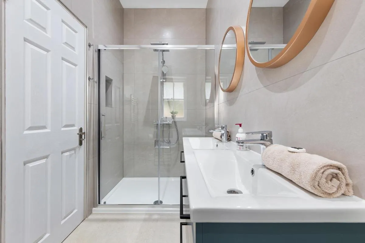 Image 3 of Maida Vale, Central Modern Apt, Sleeps 4, London.