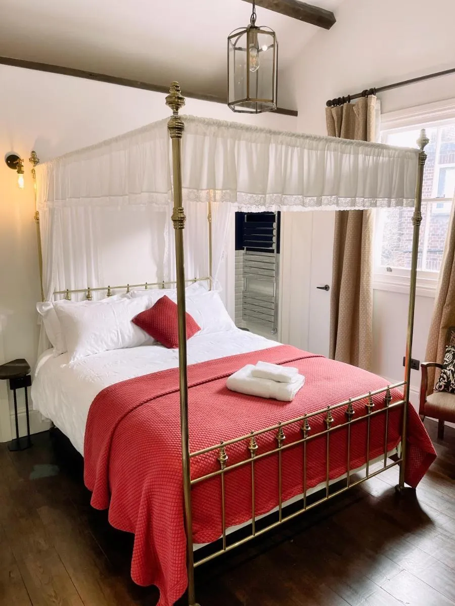 Image 4 of Maids Guest Rooms