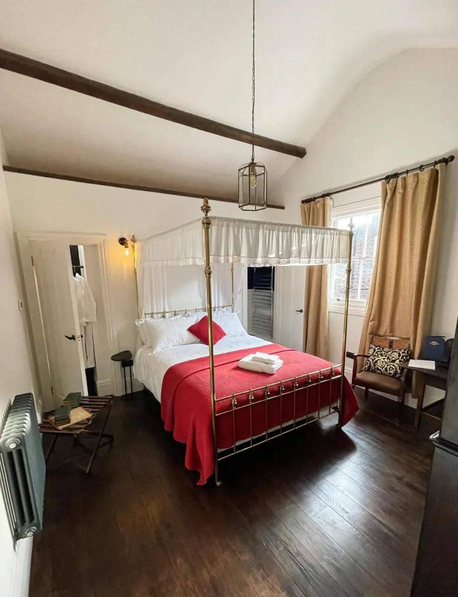 Image 5 of Maids Guest Rooms