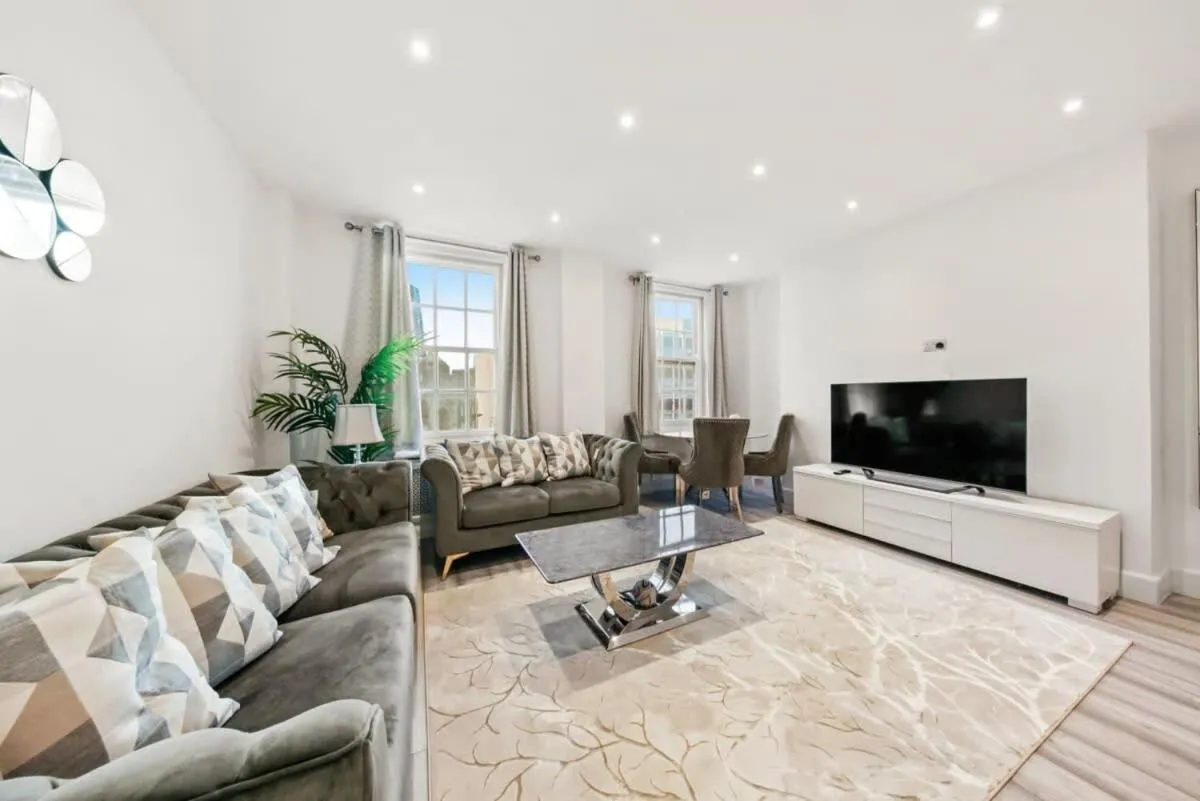 Image 5 of Marble Arch – Grovesnor Residences