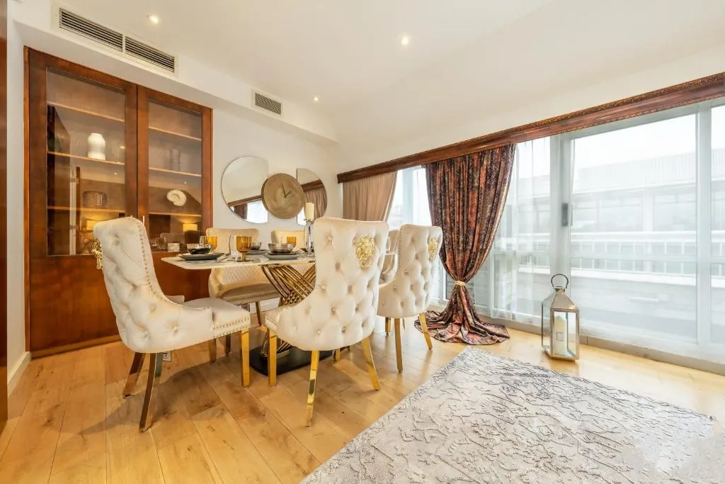 Image 1 of Marble Arch – Grovesnor Residences