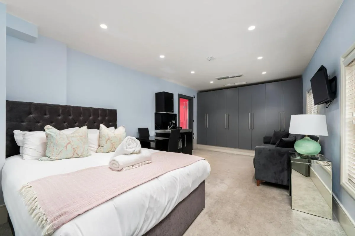 Image 5 of Marylebone Town House