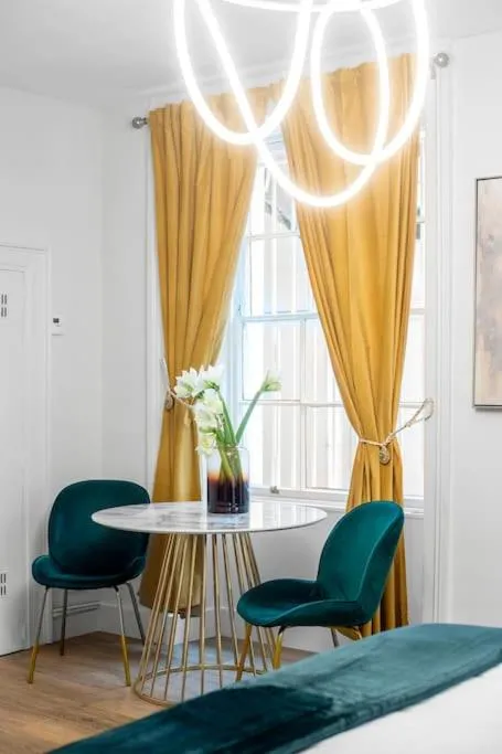 Image 4 of Marylebone gem apartments
