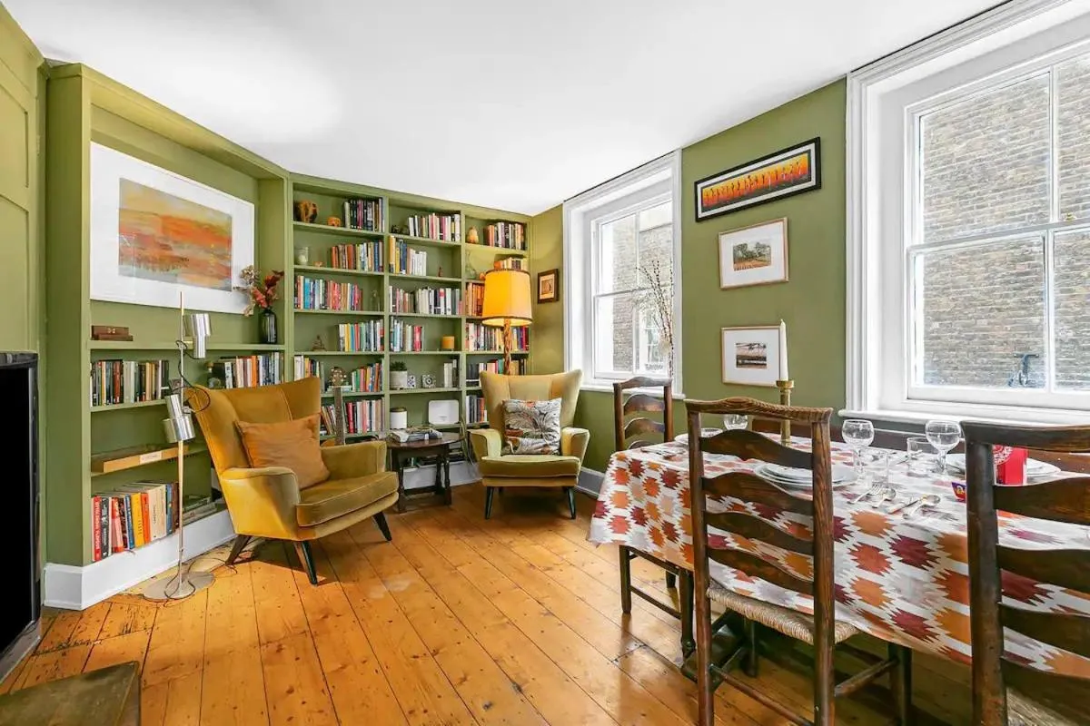 Image 5 of Mayfair Periodic Home from Home – Pass the Keys