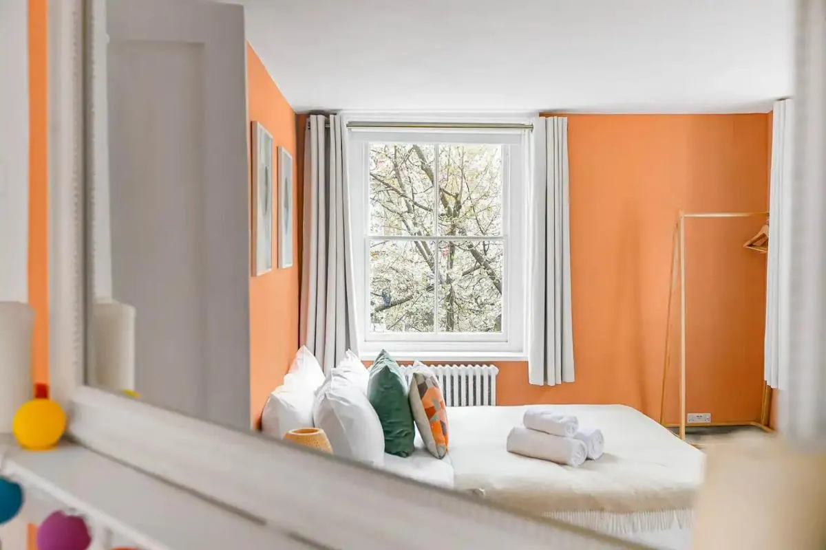 Image 3 of Mayfair Periodic Home from Home – Pass the Keys