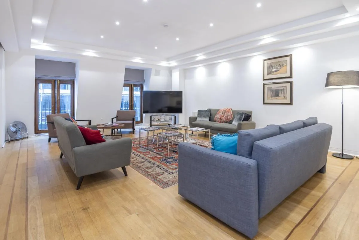 Image 5 of Mayfair Piccadilly Apartment