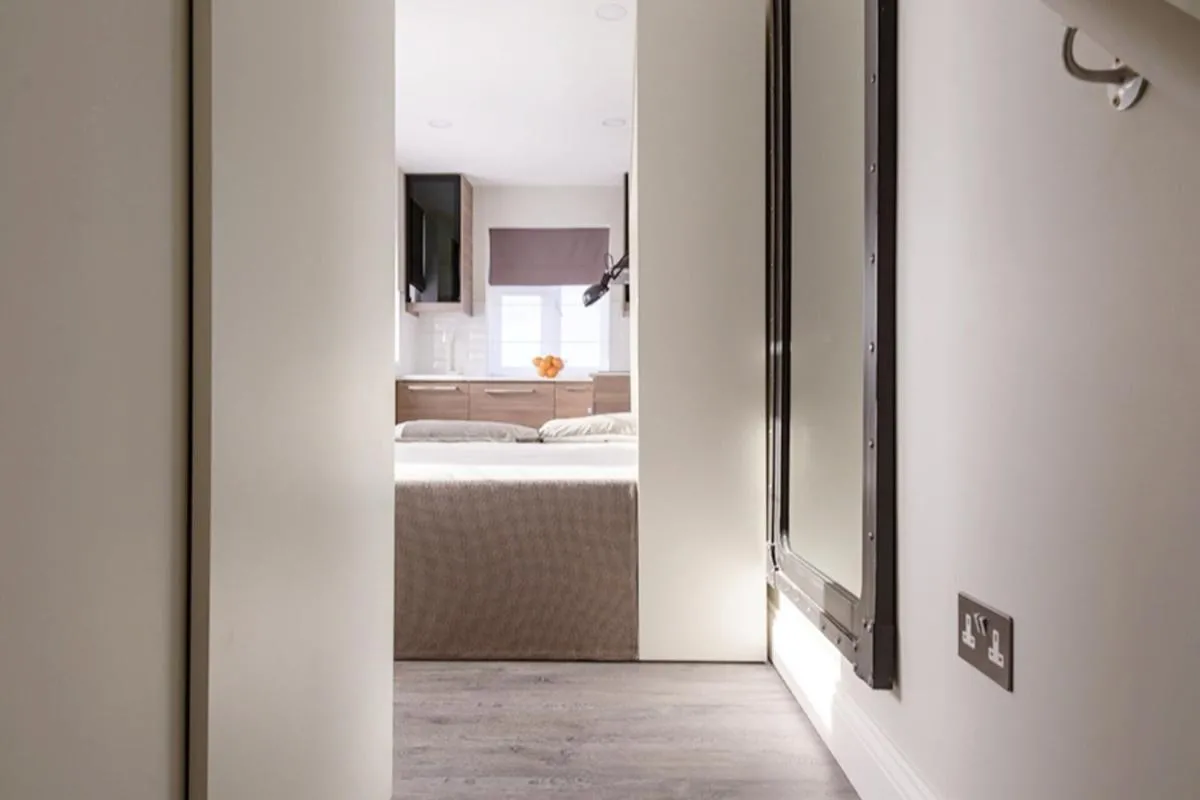 Image 5 of Micro and bright, cosy studio at West Hampstead