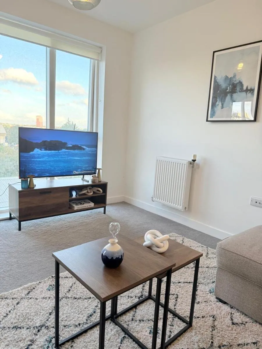 Image 5 of Modern 1-Bed Flat, Sleeps 4