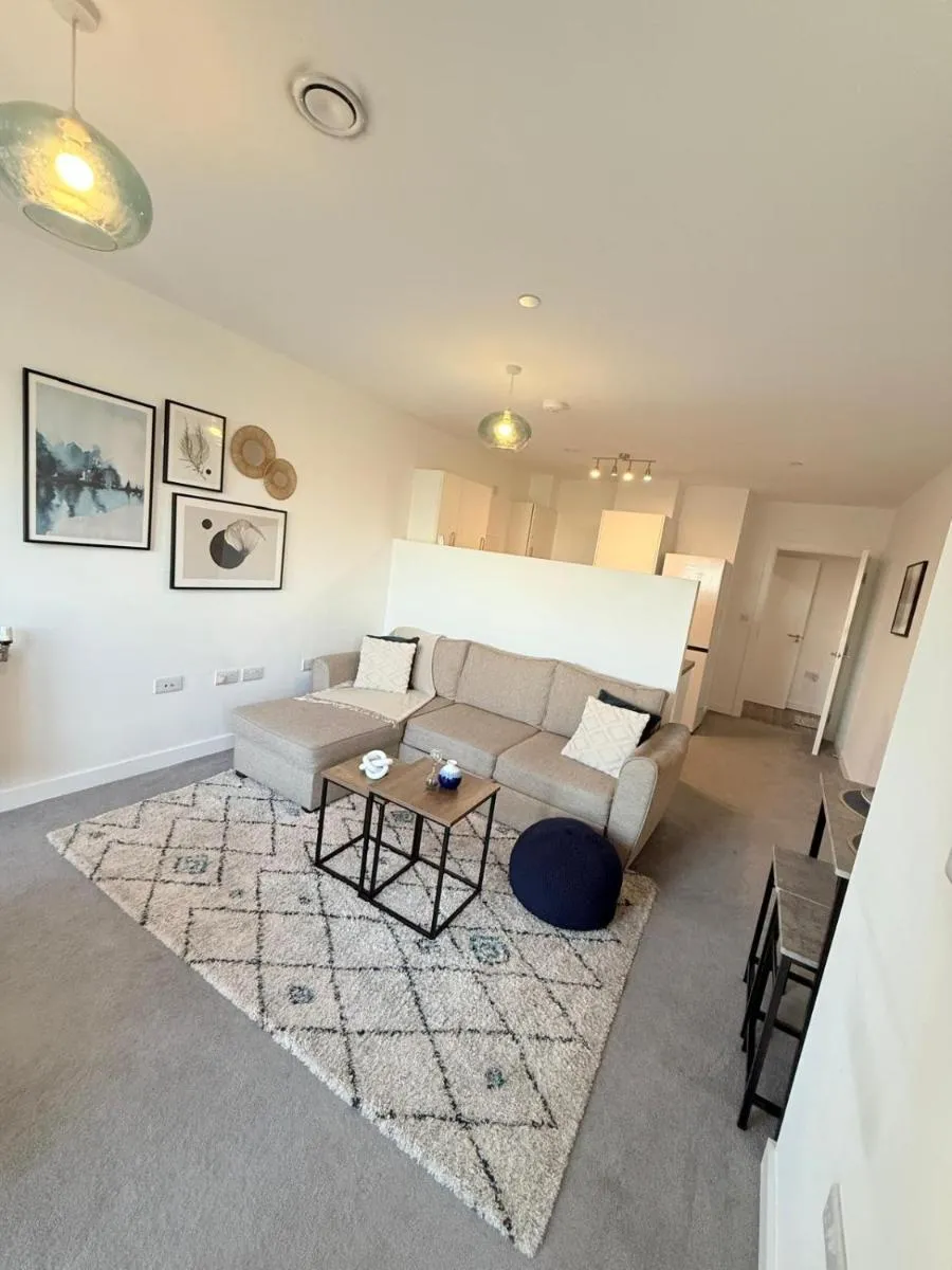 Image 4 of Modern 1-Bed Flat, Sleeps 4
