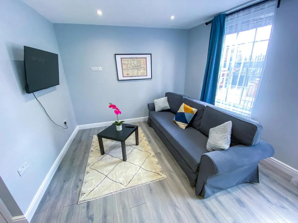 Image 5 of Modern 1-Bedroom Flat, 5 Guest, London – F2