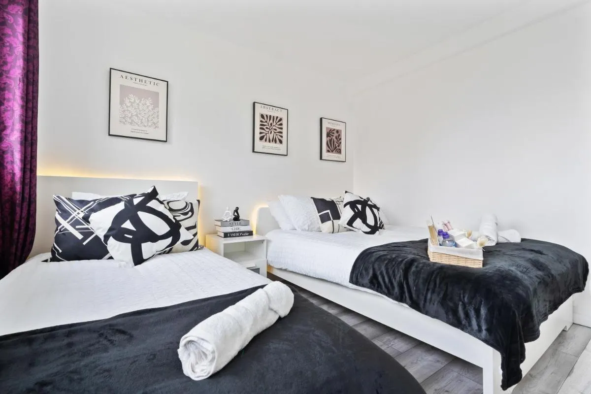 Image 2 of Modern 1-Bedroom Stockwell Apartment 15 mins to Central London – Perfect Base for Exploring London