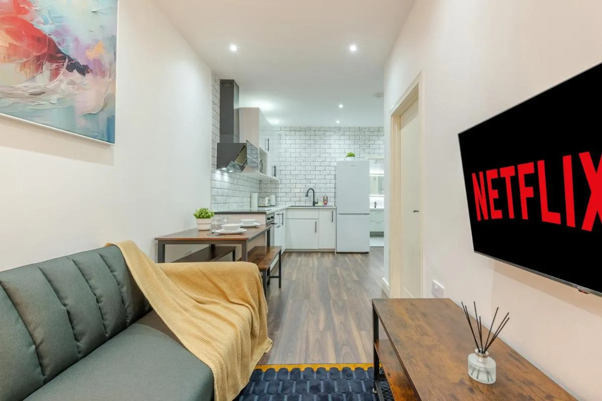 Image 3 of Modern 1 Bed Apartment – US Embassy, Nine Elms & Battersea Station