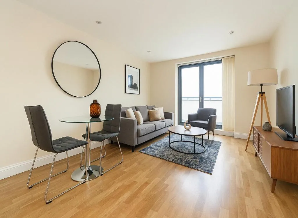 Image 1 of Modern 1 Bed Flat in Greenwich