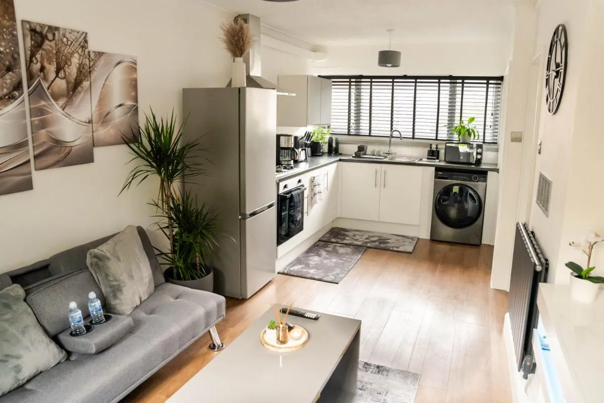 Image 4 of Modern 1 bed apartment in Greenwich – WIFI – NETFLIX and stations nearby