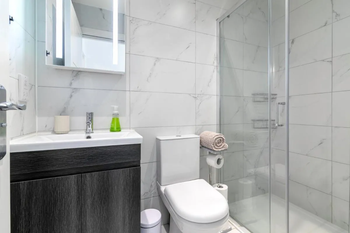 Image 3 of Modern 1 bed flat 5 min from tube! London, Parking, Wembley Stadium