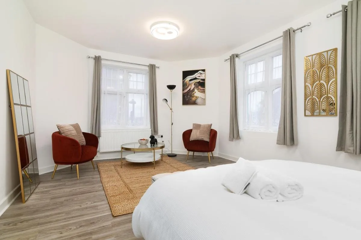 Image 2 of Modern 1 bed flat 5 min from tube! London, Parking, Wembley Stadium