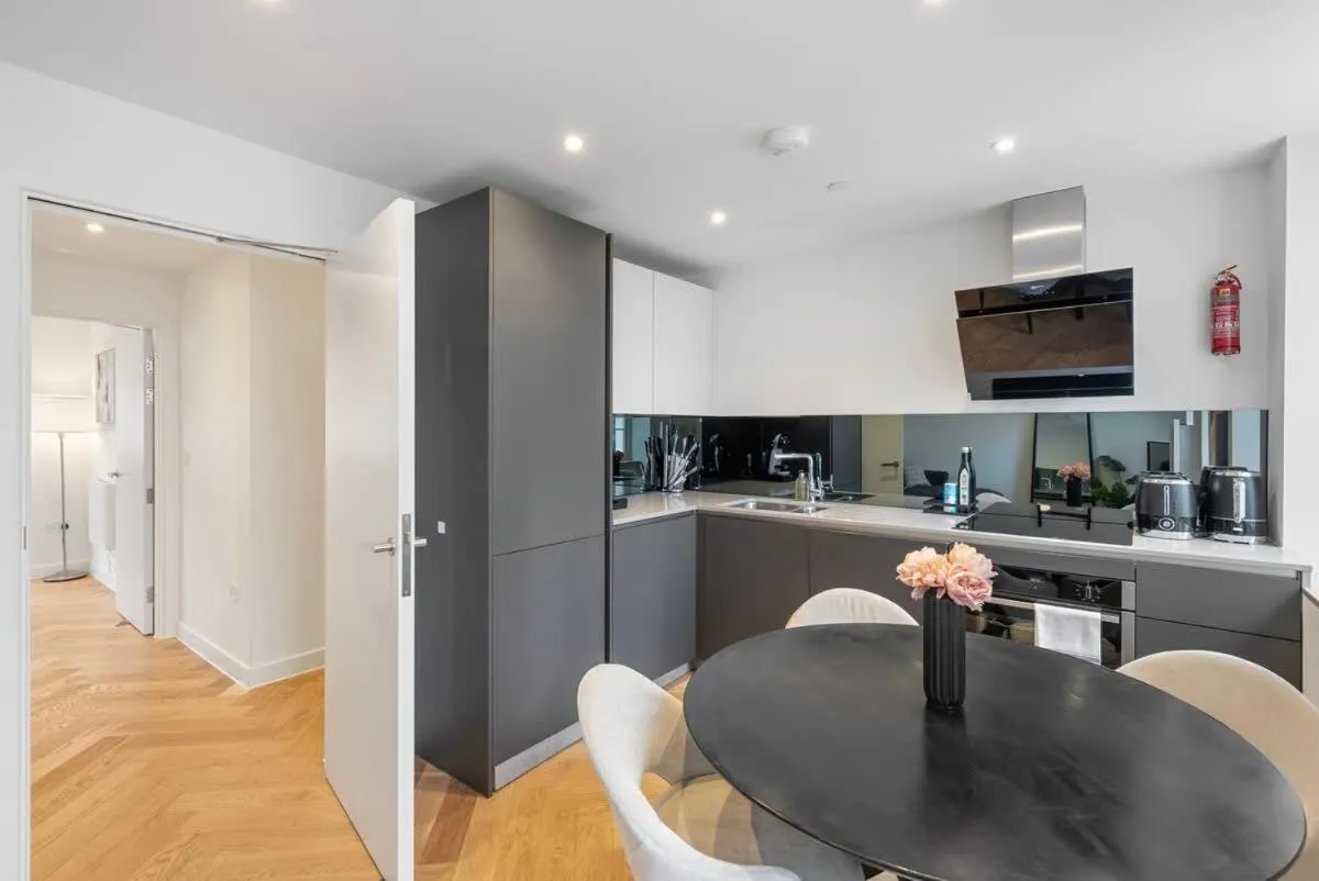 Image 4 of Modern 1 bedroom apartment in Fitzrovia