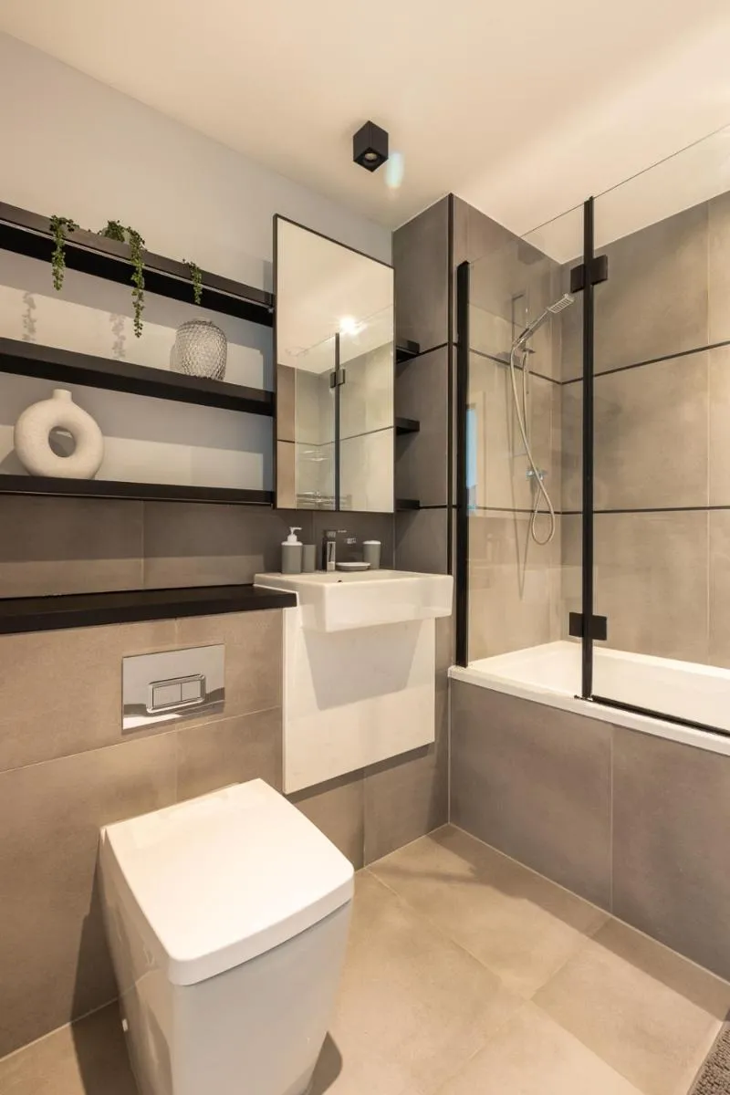 Image 4 of Modern 2BD Flat in Canary Wharf With City and River Views