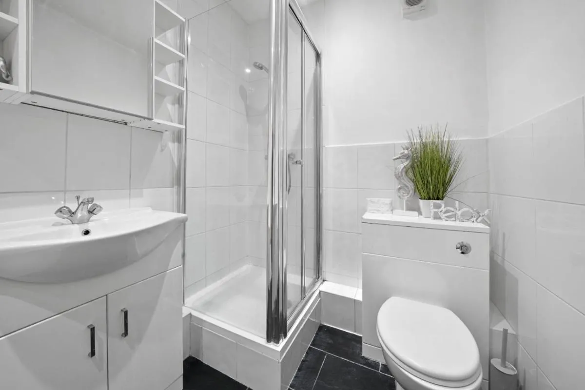 Image 3 of Modern 2Bed Apartment London Greenwich Cutty Sark O2 Arena – Perfect for long stay reservations