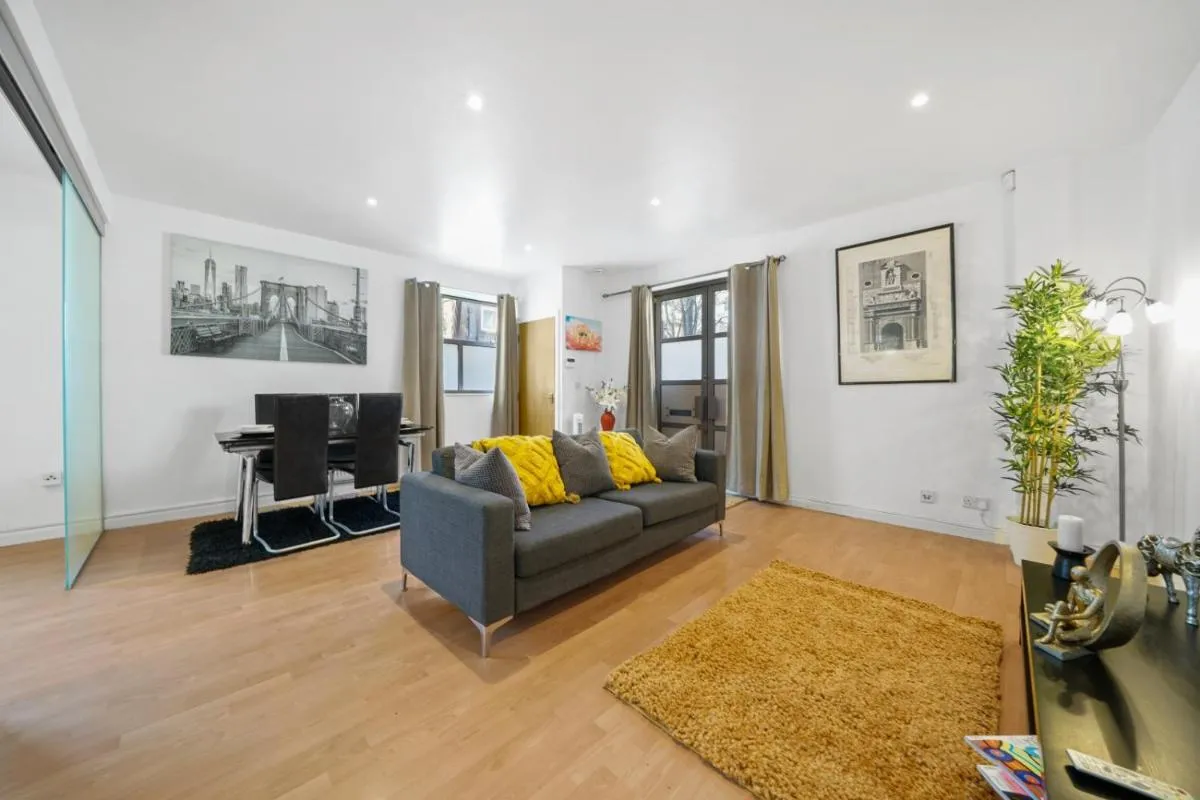Image 5 of Modern 2Bed Apartment London Greenwich Cutty Sark O2 Arena – Perfect for long stay reservations