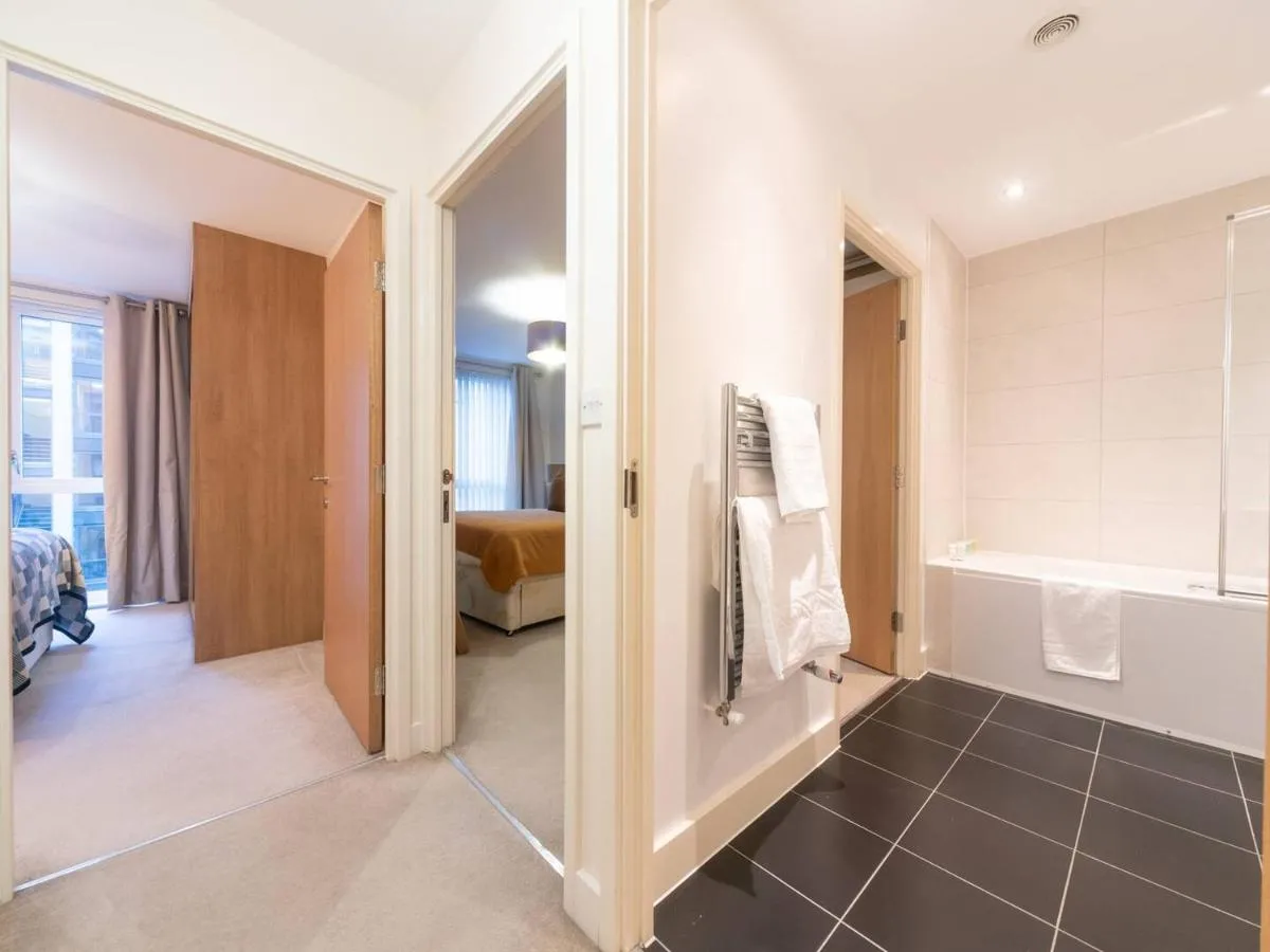 Image 3 of Modern 2Bedroom & 2Bathroom Apartment in Colindale – North London – Pass the Keys