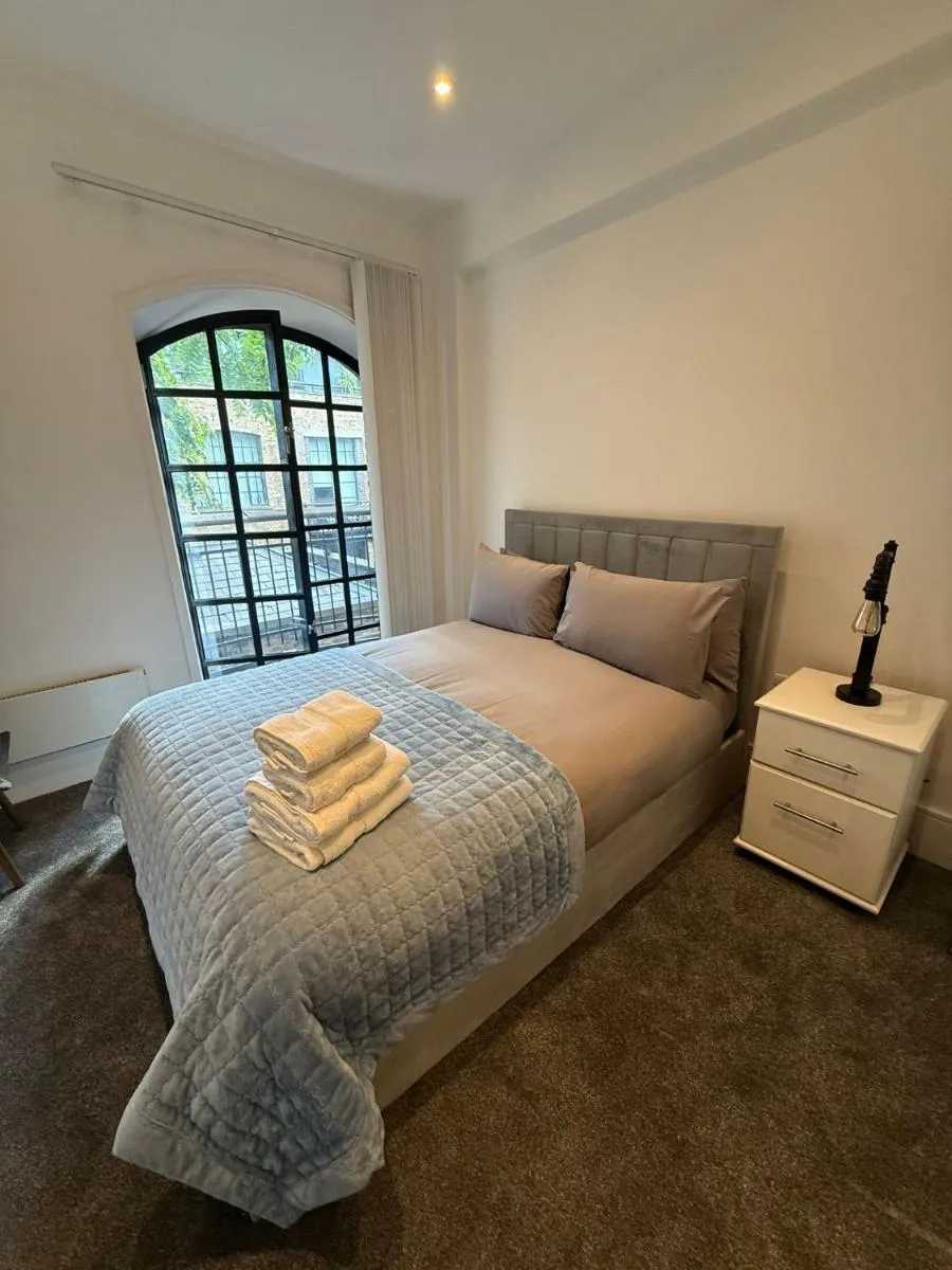 Image 5 of Modern 2 Bedroom Apartment in Kings Cross, London, N1