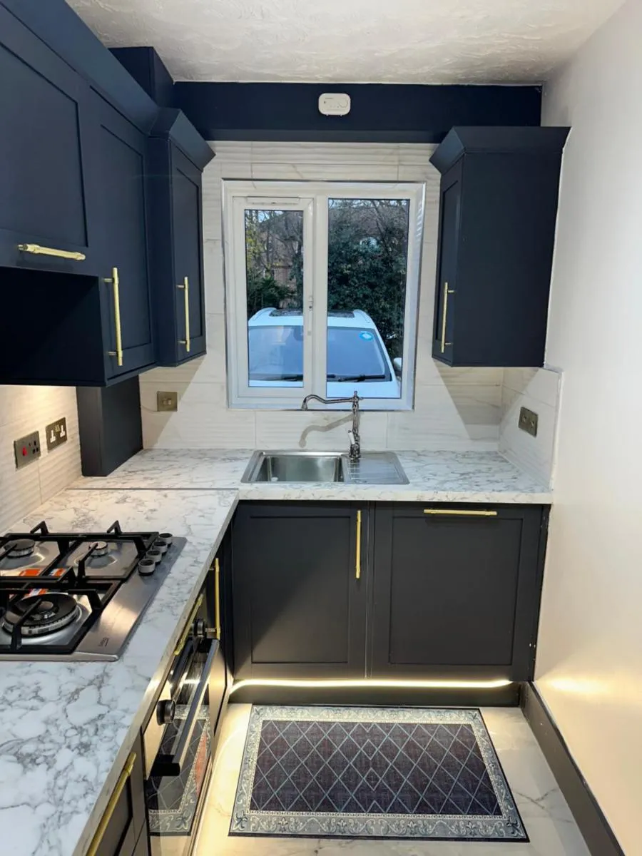 Image 4 of Modern 2 Bedroom House Near London City Airport, Excel, O2 & DLR with FREE Parking & Privet Entrance