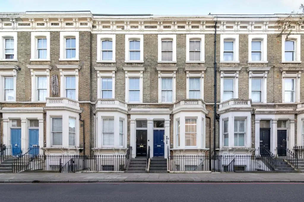 Image 1 of Modern 2 bed en-suite Chelsea