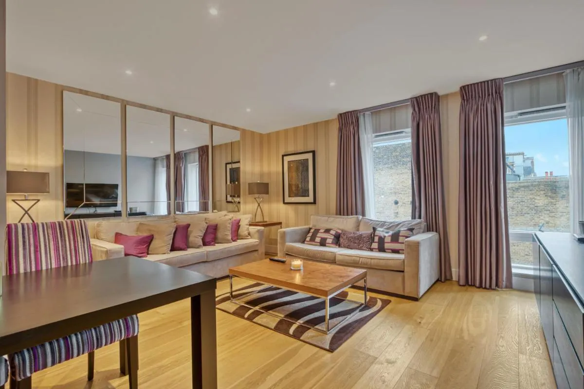 Image 5 of Modern 2 bedroom & 2 bathroom apartment in Fulham