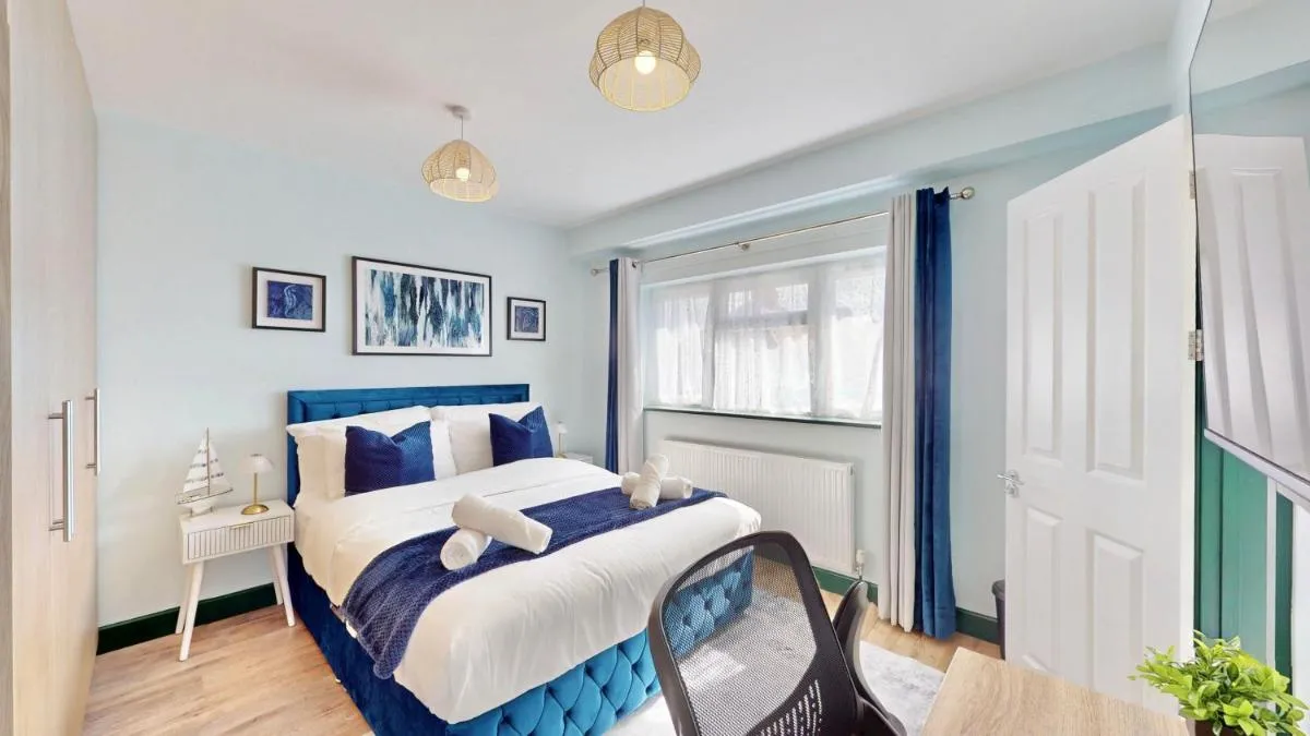 Image 5 of Modern 5 Bed Home by Wembley Stadium Sleeps 11 and Free Parking