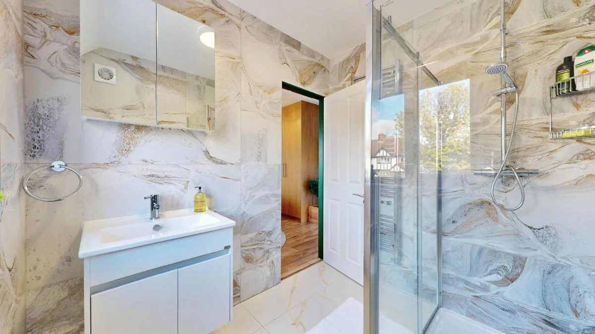 Image 4 of Modern 5 Bed Home by Wembley Stadium Sleeps 11 and Free Parking