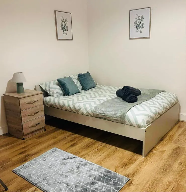 Image 4 of Modern Apartment Near London City Airport