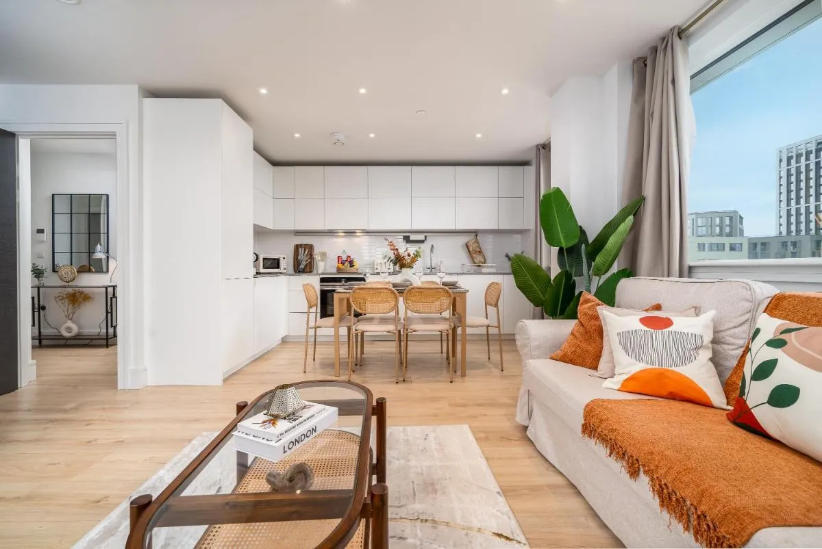 Image 4 of Modern Apartment in Wembley Park with Cinema, Gym & Games room