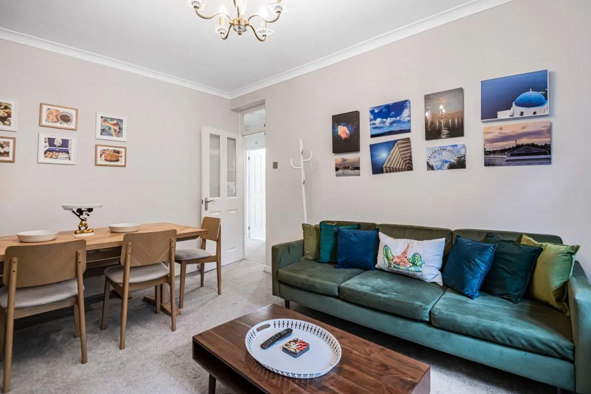 Image 3 of Modern Apartment in the heart of Battersea Park – Pass the Keys