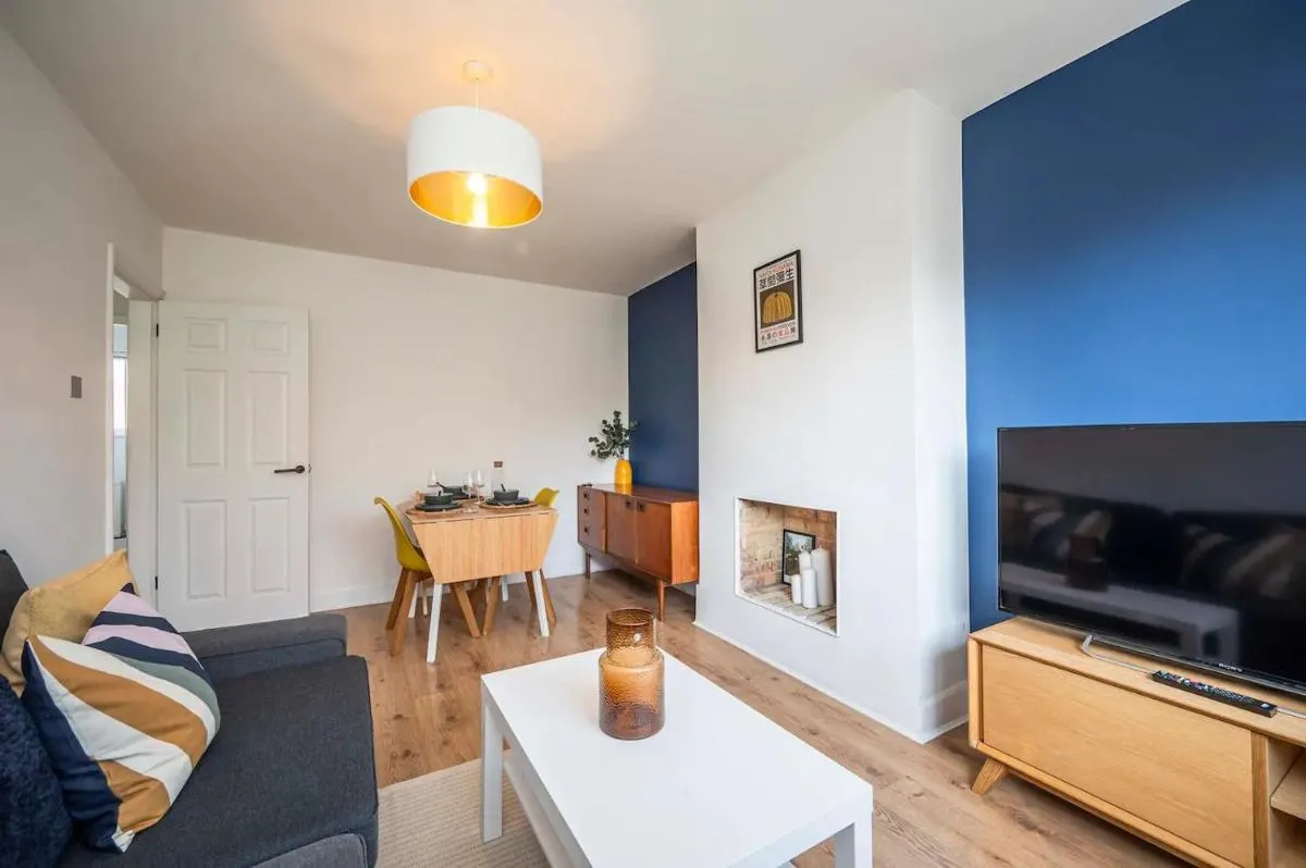 Image 5 of Modern Beckenham Apartment fast London train links – Pass the Keys