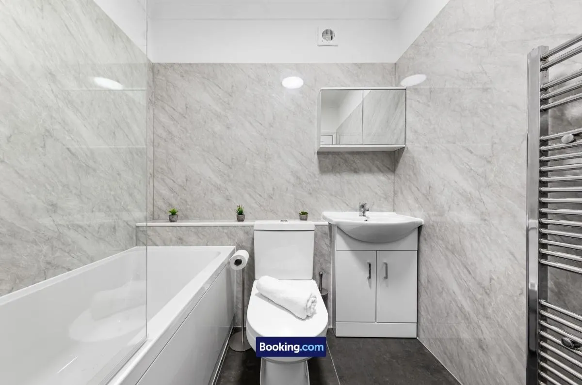 Image 5 of Modern, Central & Comfy Apt By Stay Smart Short Lets & Serviced Accommodation Deptford With Free WiFi