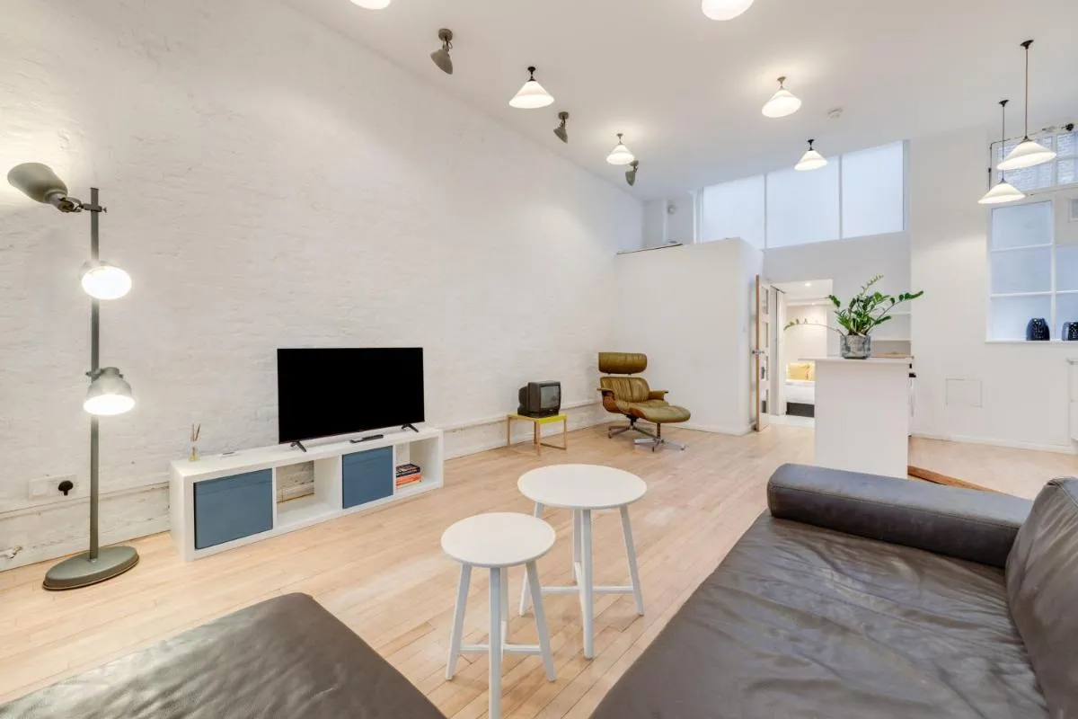Image 5 of Modern Comfort Spacious Apartment Near Kings Cross and Camden