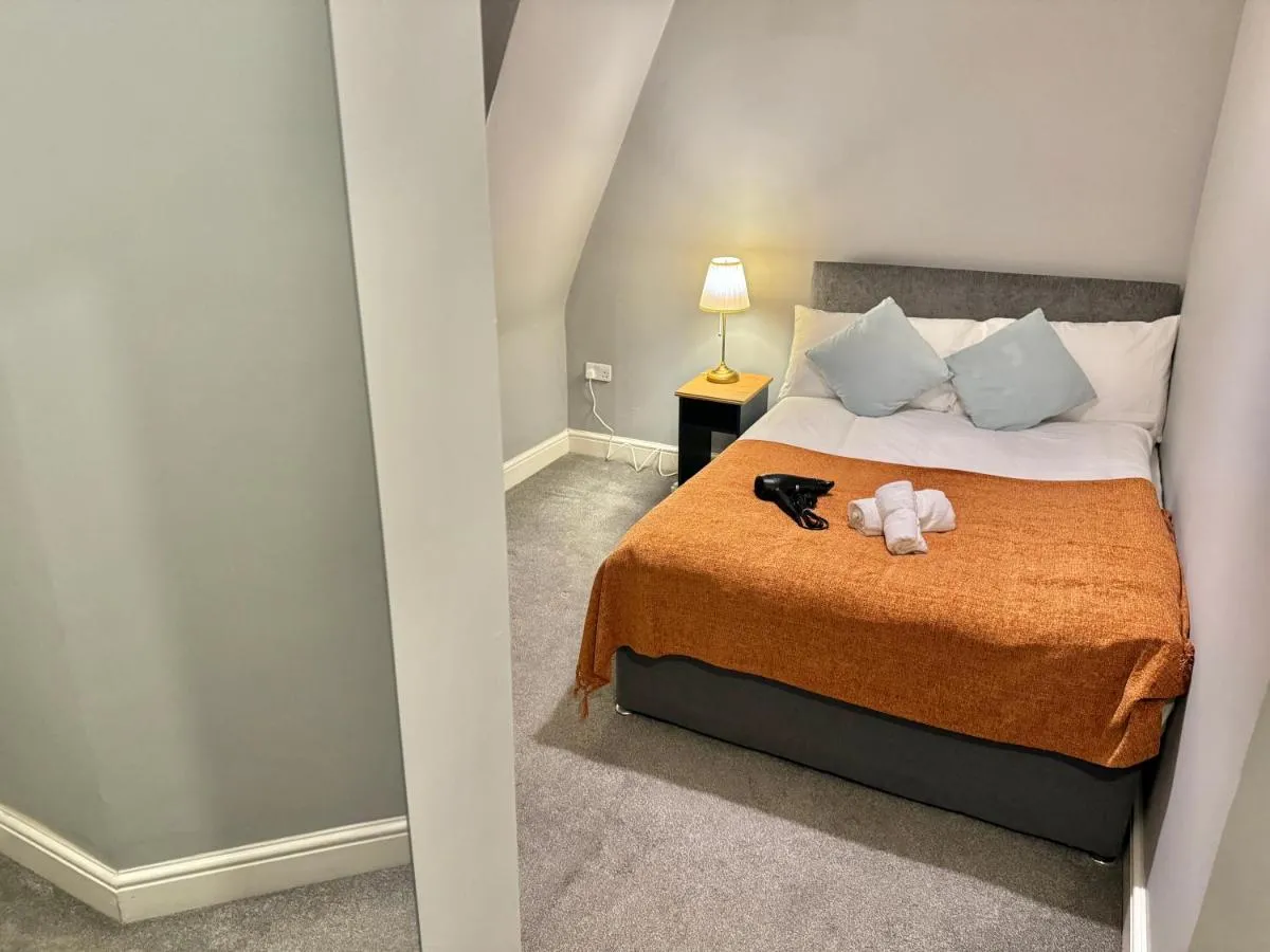 Image 2 of Modern En-Suite Rooms by Finsbury Park Station 8 mins to King’s Cross by Tube