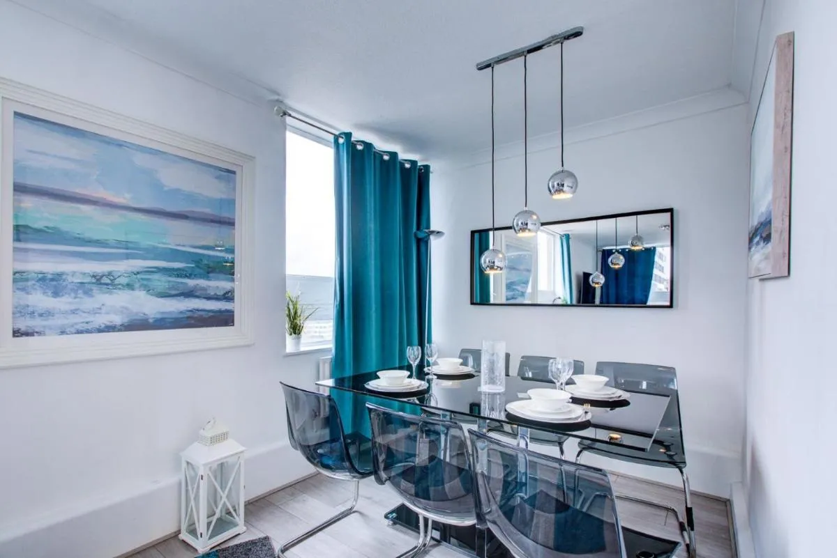 Image 4 of Modern, Family-Friendly Apartment by Hyde Park & Museums