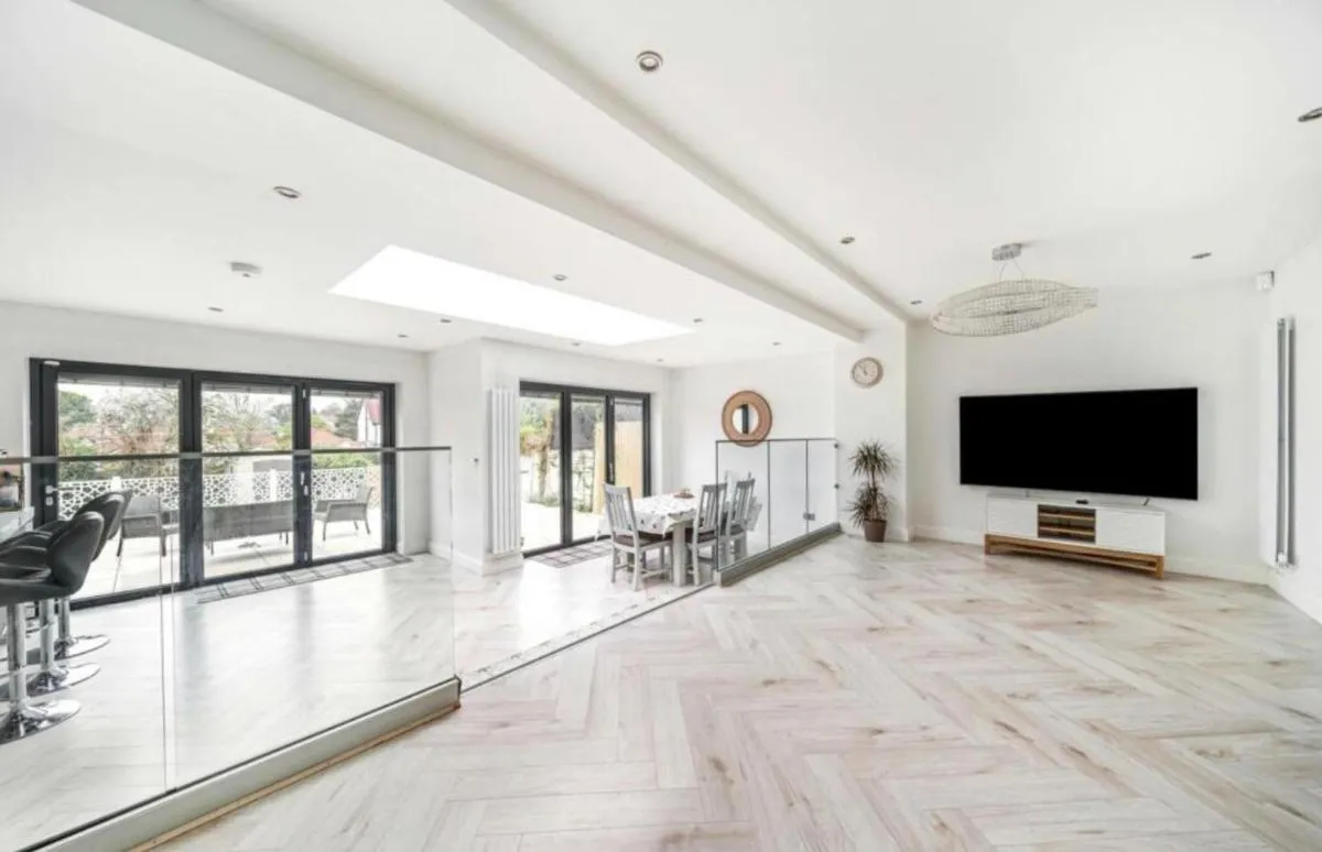Image 5 of Modern Family Home in Greater London