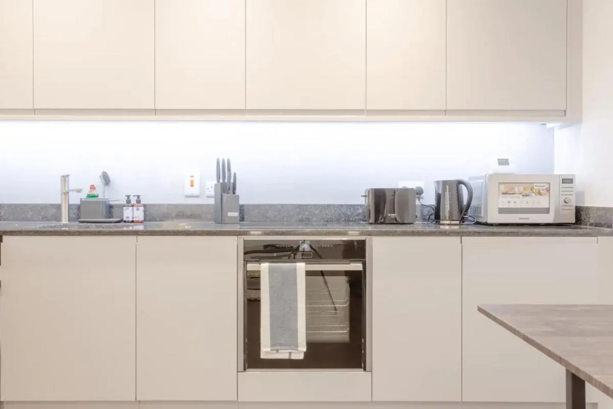 Image 4 of Modern Flat in the Heart of West London