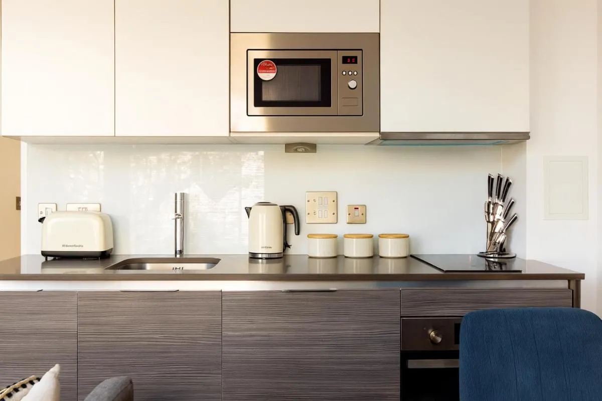 Image 4 of Modern Flat near Heathrow Airport