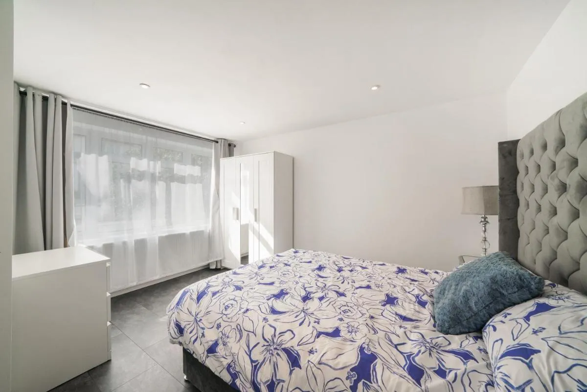 Image 3 of Modern Flat near Wembley stadium