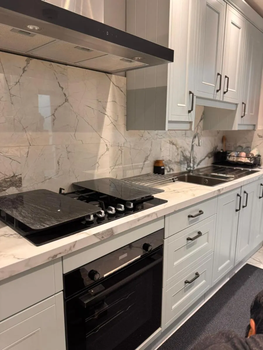 Image 5 of Modern House Apartment Stratford E15 London – Sleeps 2 – 9, Fast Links to Central London, Near O2, Greenwich & Olympic Park, Child-Friendly Garden, Free Parking, Free WiFi