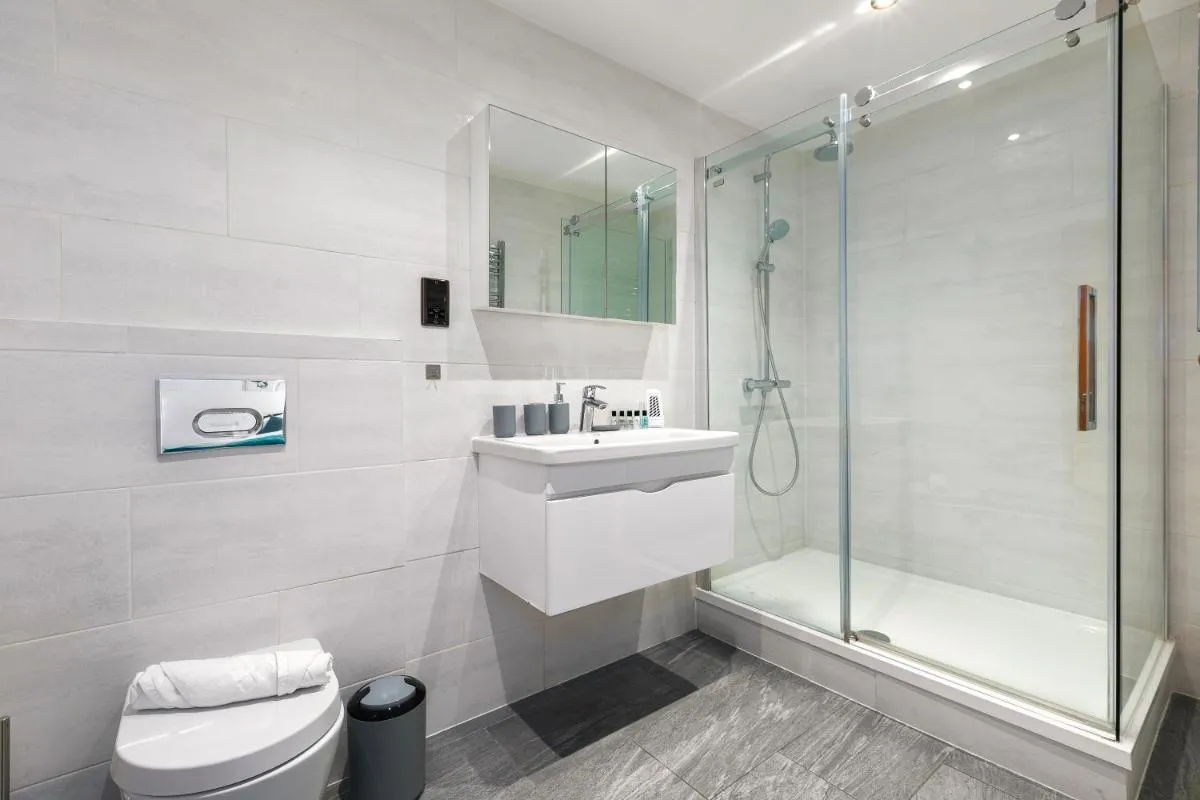 Image 5 of Modern London Hoxton Shoreditch Balcony Flat 2 Bed 2 Bath