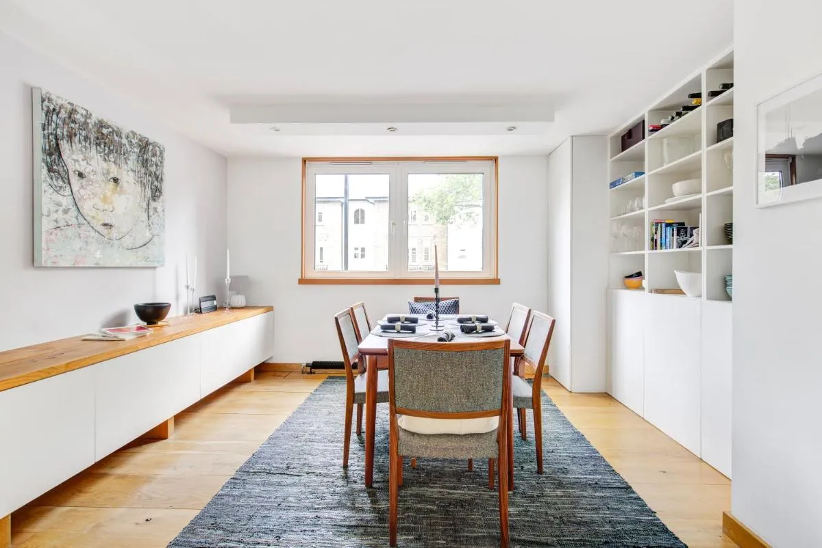 Image 4 of Modern Notting Hill 2 Bedroom Near Royal Oak tube