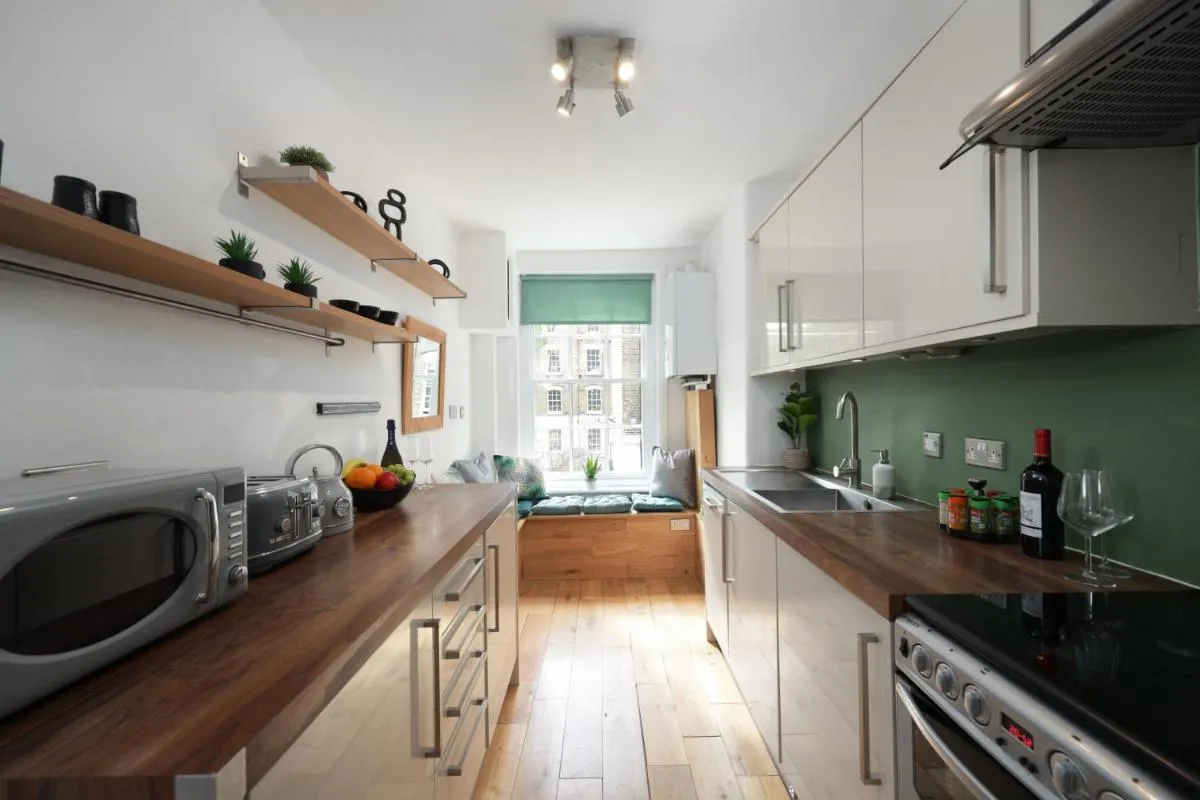 Image 4 of Modern One Bedroom Apartment Next To Old Street